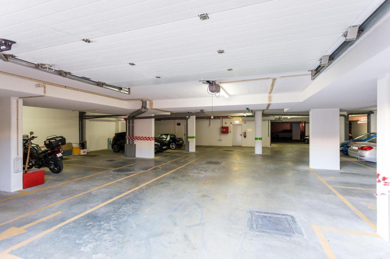 Garden Beach Luxury Apartment Litoralmar ポルティマン エクステリア 写真